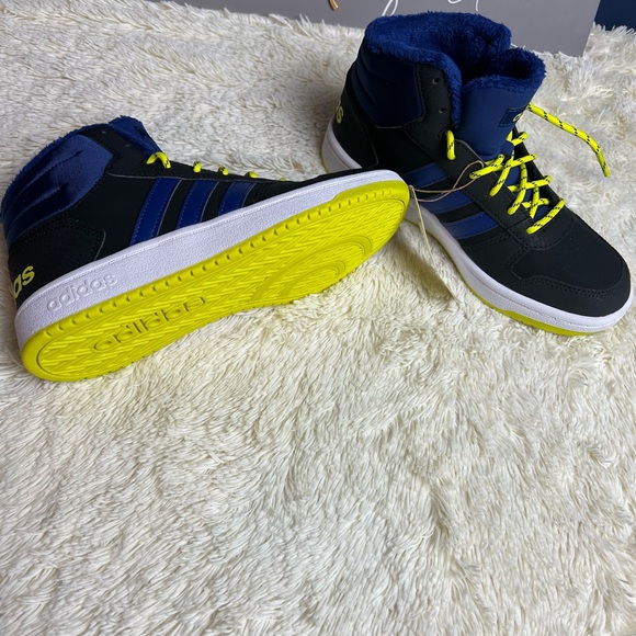 Adidas hoops mid 2.0 K sneakers big boys size 5 - Picture 2 of 10